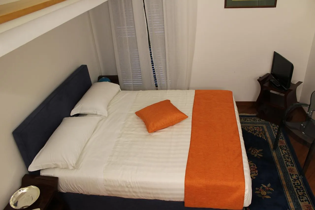 Home46 Νάπολη