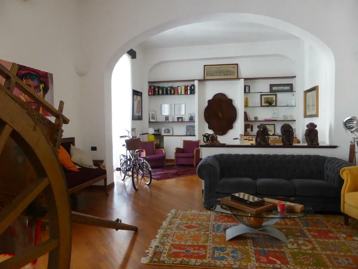 Home46 Νάπολη 0*,  Ιταλία